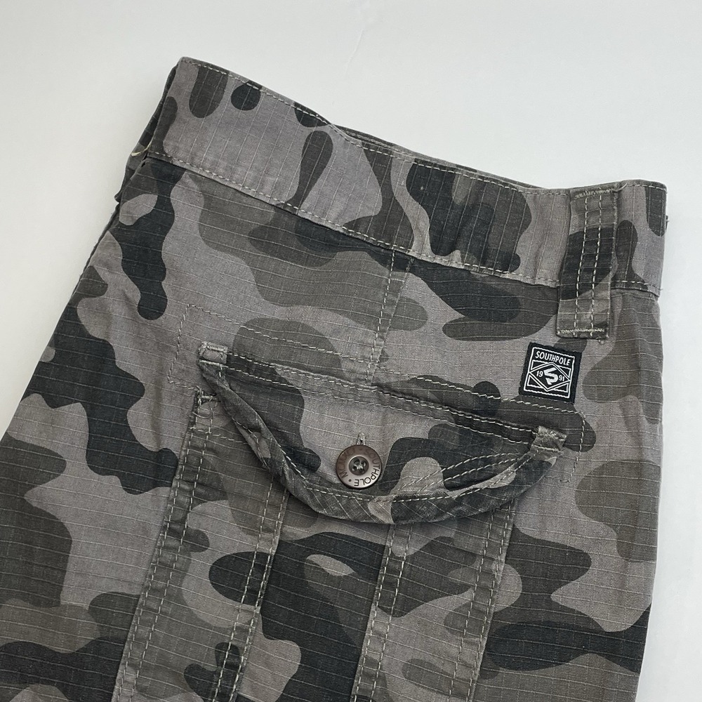 Southpole Camo Cargo Shorts Mens 36 Skater Hip Hop Grunge 12" Inseam Y2K Ripstop